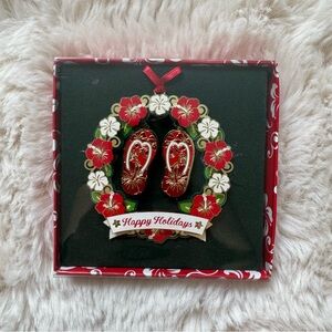 Island Heritage Collectible Metal Ornament